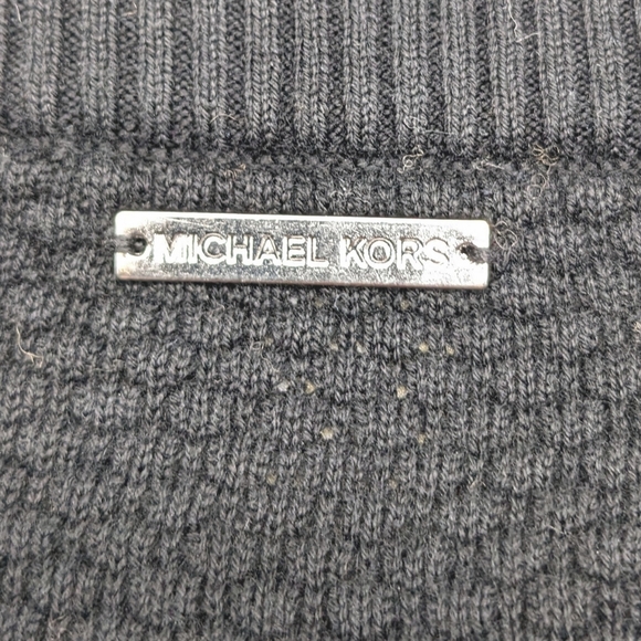 Michael Kors Cold Shoulder Black Cotton Sweater W Shoulder Cutouts, Size Small - Picture 4 of 7